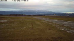 Pojezdová dráha, Runway