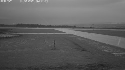 Pojezdová dráha, Runway