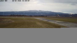 Pojezdová dráha, Runway