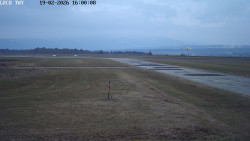 Pojezdová dráha, Runway