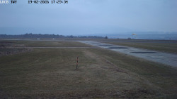 Pojezdová dráha, Runway