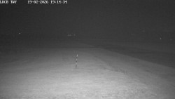 Pojezdová dráha, Runway