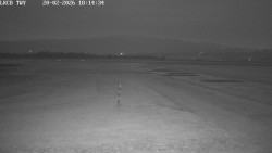 Pojezdová dráha, Runway