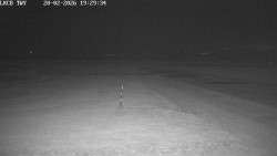 Pojezdová dráha, Runway