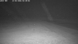 Pojezdová dráha, Runway