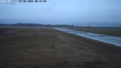 Pojezdová dráha, Runway