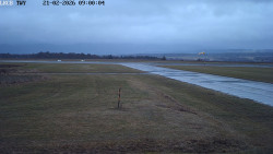 Pojezdová dráha, Runway