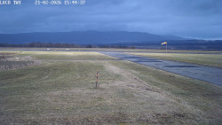 Pojezdová dráha, Runway