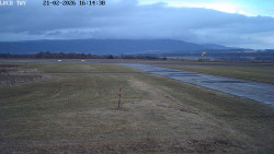 Pojezdová dráha, Runway