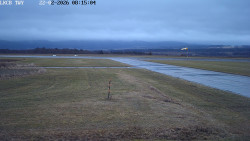 Pojezdová dráha, Runway