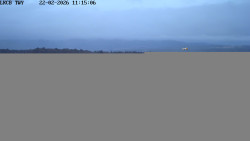 Pojezdová dráha, Runway