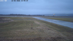 Pojezdová dráha, Runway