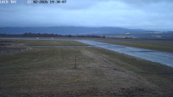 Pojezdová dráha, Runway