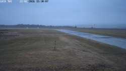 Pojezdová dráha, Runway