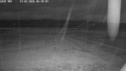 Pojezdová dráha, Runway