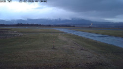 Pojezdová dráha, Runway