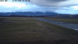 Pojezdová dráha, Runway