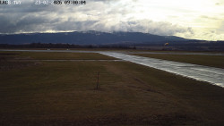 Pojezdová dráha, Runway