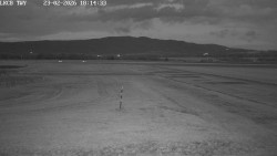 Pojezdová dráha, Runway