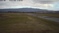 Pojezdová dráha, Runway