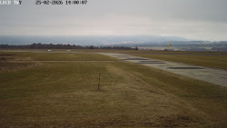 Pojezdová dráha, Runway