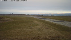 Pojezdová dráha, Runway