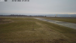 Pojezdová dráha, Runway