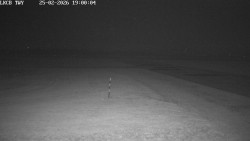 Pojezdová dráha, Runway