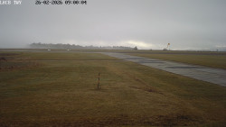 Pojezdová dráha, Runway