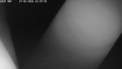 Pojezdová dráha, Runway