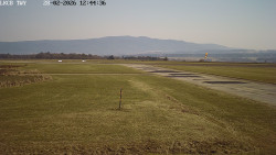 Pojezdová dráha, Runway