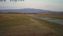 Pojezdová dráha, Runway