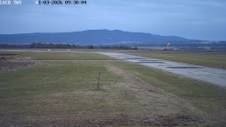 Pojezdová dráha, Runway