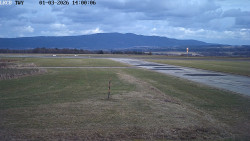 Pojezdová dráha, Runway