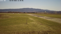 Pojezdová dráha, Runway