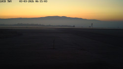 Pojezdová dráha, Runway