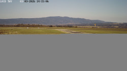 Pojezdová dráha, Runway