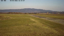 Pojezdová dráha, Runway