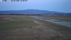 Pojezdová dráha, Runway