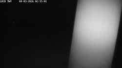 Pojezdová dráha, Runway