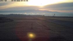 Pojezdová dráha, Runway