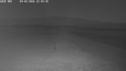 Pojezdová dráha, Runway