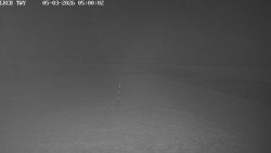 Pojezdová dráha, Runway