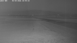 Pojezdová dráha, Runway