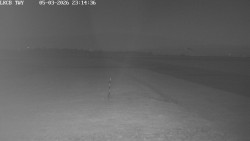 Pojezdová dráha, Runway