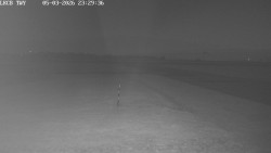 Pojezdová dráha, Runway