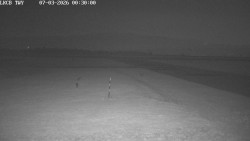 Pojezdová dráha, Runway