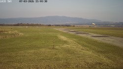 Pojezdová dráha, Runway