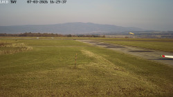 Pojezdová dráha, Runway