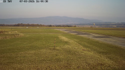 Pojezdová dráha, Runway